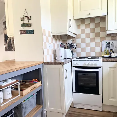 Charming, Modern Masonette In Heart Of River Town * Фермой