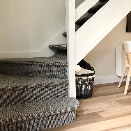 Charming, Modern Masonette In Heart Of River Town Апартаменты Фермой